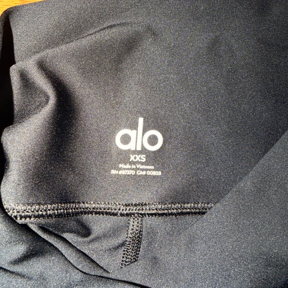 ALO Yoga 7/8 High-Waist Airlift Legging in Black (Size XXS) - Picture 10 of 10